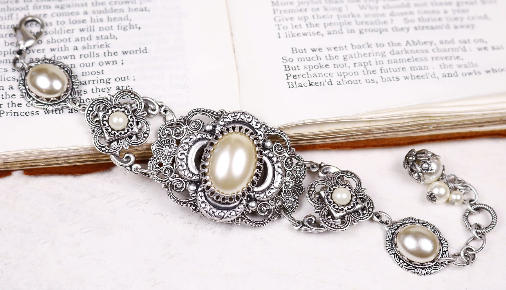 Buy Beautiful Chinese Pearl Elastic Bracelet, June Birthstone Bracelet  Online in India - Etsy